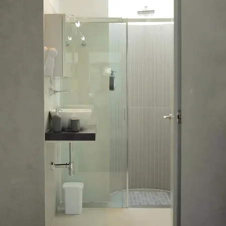 Theglasshouse Lido Apartment *