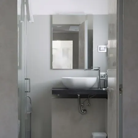 Apartment Theglasshouse Lido